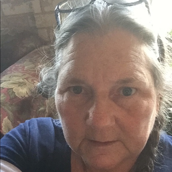 Meet your Posher, Cay - Picture 1 of 1